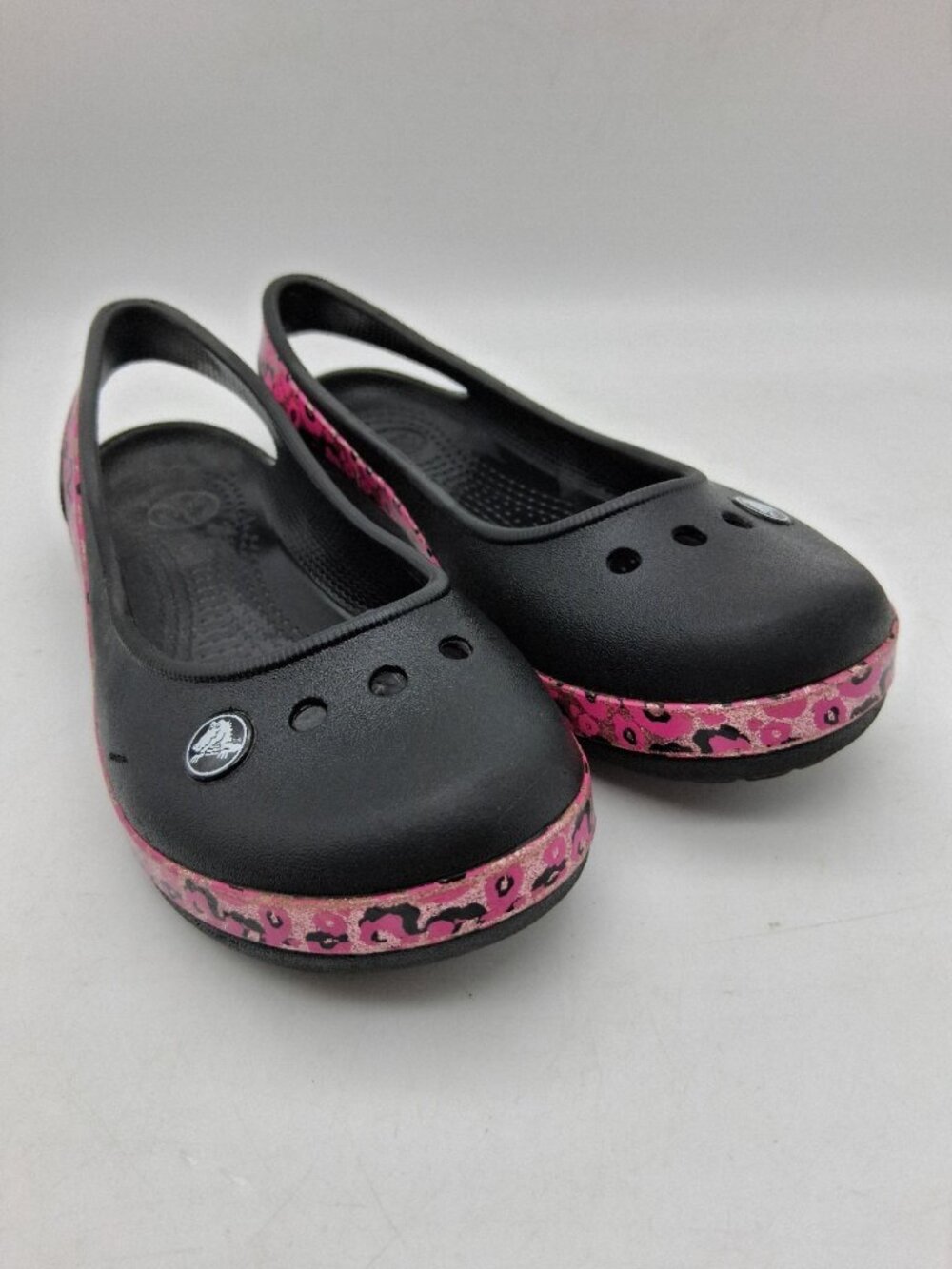 Crocs Mary Jane Shoes Kadee Junior Size 5 Blue Sling back Flats Pink Leopard